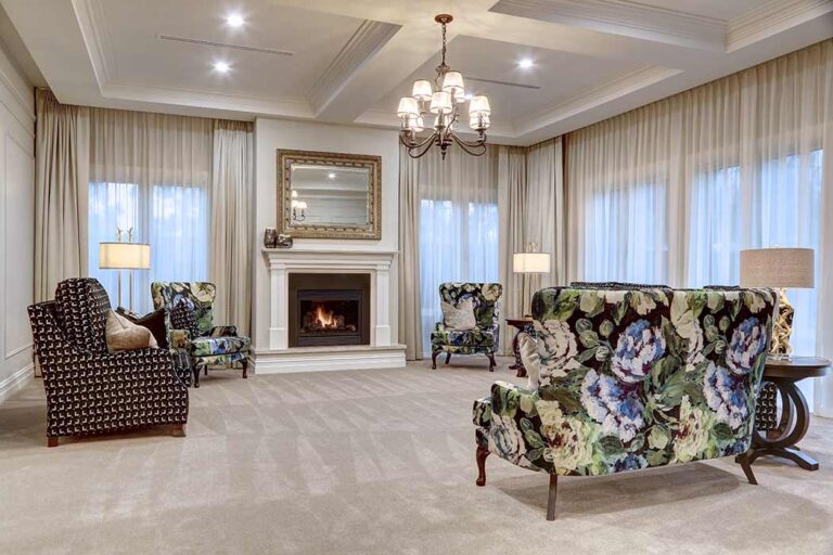 Formal Lounge